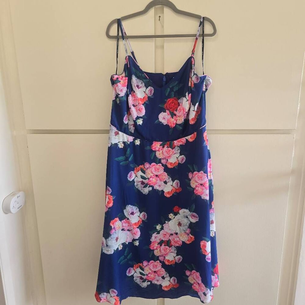 City Chic Navy Floral Midi Dress with Pink & White Roses
